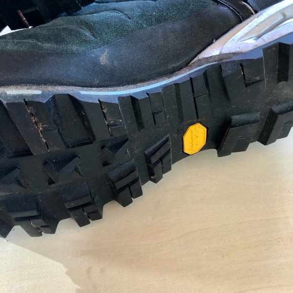 Salewa wm’s Mountain Trainer hiking boots - Picture 7 of 13